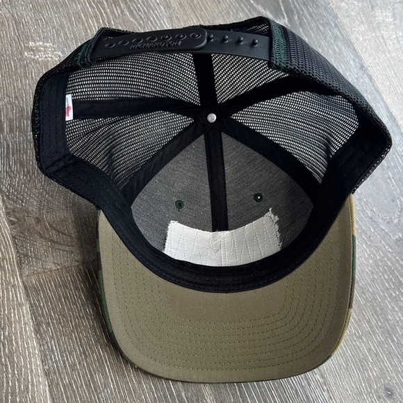 Terry Black’s BBQ Camo Trucker Hat 0400 - Picture 3 of 3